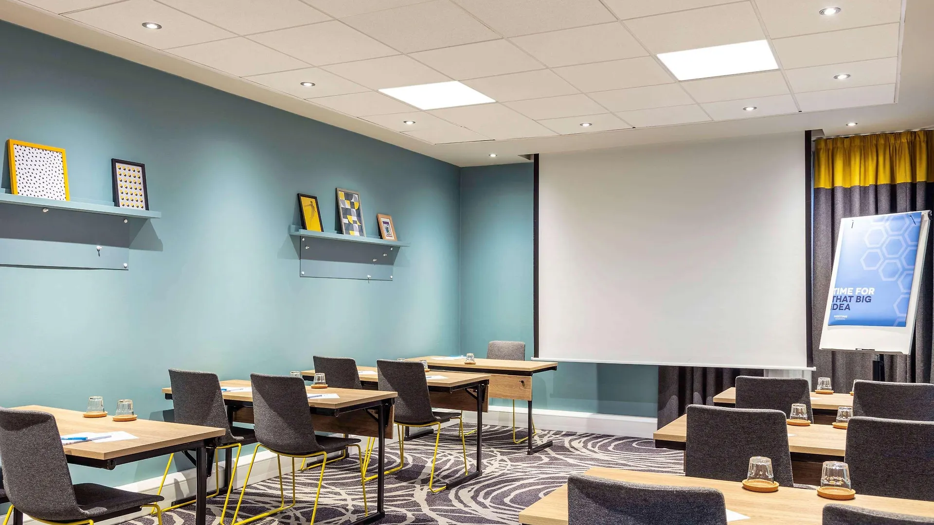 **** Hotell Novotel Edinburgh Centre Storbritannien