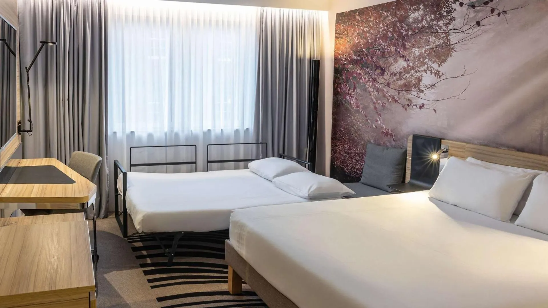 Novotel Edinburgh Centre Hotell